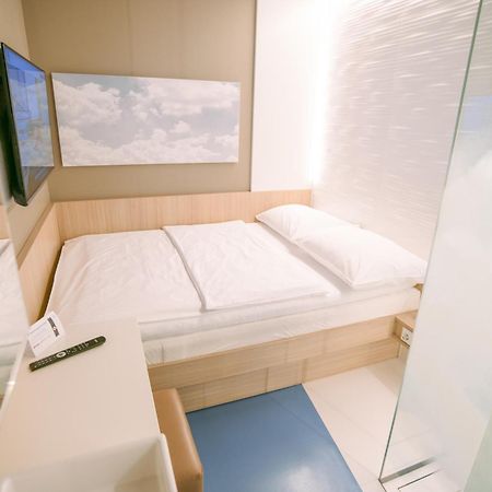 My Cloud Transit Hotel - Guests With International Flight Only! Frankfurt pe Main Exterior foto