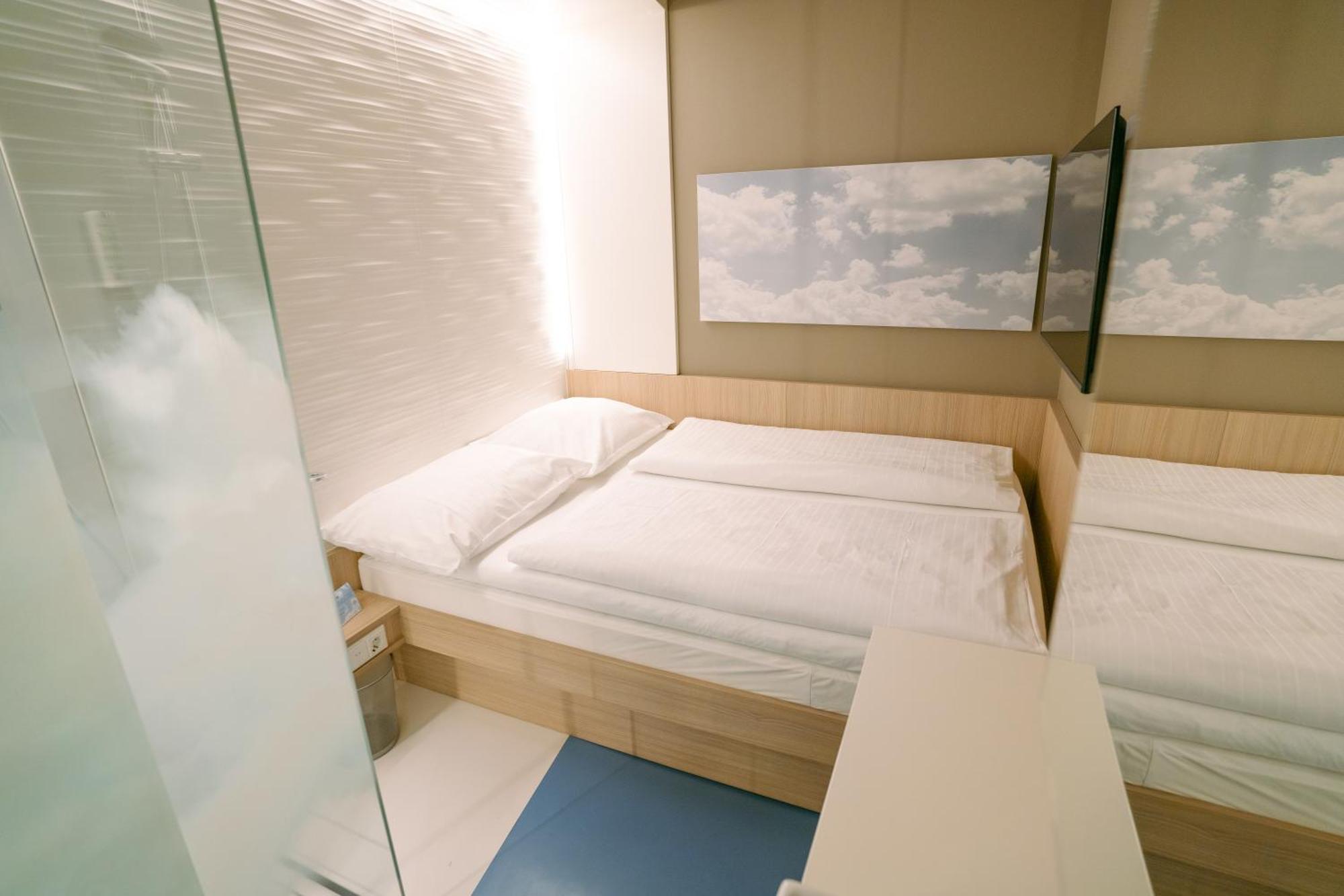 My Cloud Transit Hotel - Guests With International Flight Only! Frankfurt pe Main Exterior foto