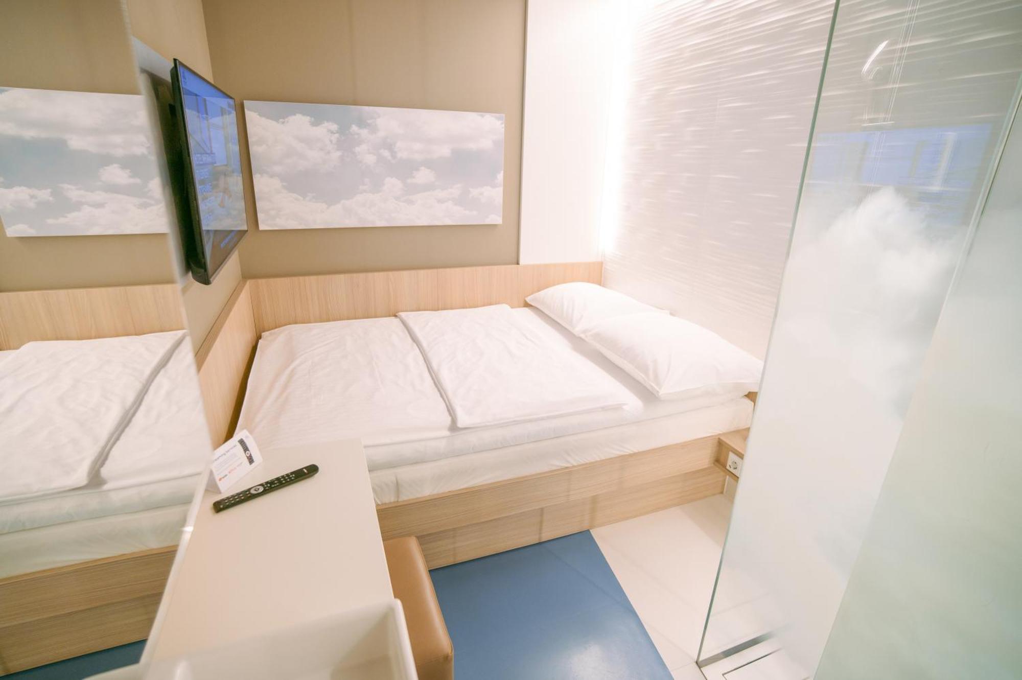 My Cloud Transit Hotel - Guests With International Flight Only! Frankfurt pe Main Exterior foto